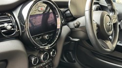 2021 (21) MINI CONVERTIBLE 1.5 Cooper Classic 2dr Auto 5085156