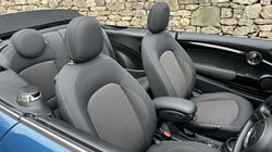 2021 (21) MINI CONVERTIBLE 1.5 Cooper Classic 2dr Auto 5085192