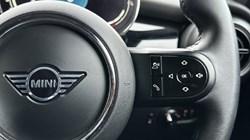 2021 (21) MINI CONVERTIBLE 1.5 Cooper Classic 2dr Auto 5086856