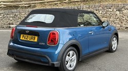 2021 (21) MINI CONVERTIBLE 1.5 Cooper Classic 2dr Auto 5085184