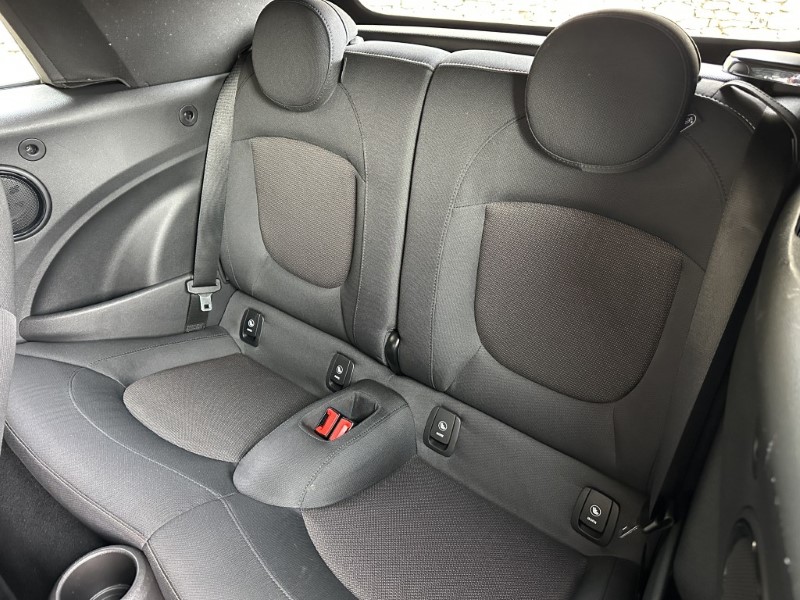 2021 (21) MINI CONVERTIBLE 1.5 Cooper Classic 2dr Auto 5085165