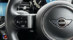 2021 (21) MINI CONVERTIBLE 1.5 Cooper Classic 2dr Auto 5086855