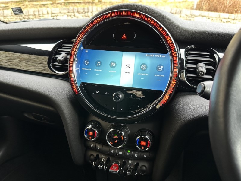 2021 (21) MINI CONVERTIBLE 1.5 Cooper Classic 2dr Auto 5085171