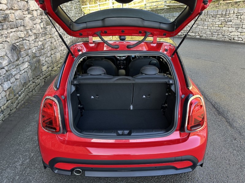 2022 (71) MINI HATCHBACK 1.5 Cooper Classic 3dr 5125520