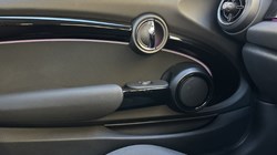 2022 (71) MINI HATCHBACK 1.5 Cooper Classic 3dr 5125533