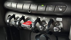 2024 (24) MINI CONVERTIBLE 2.0 Cooper S Classic Premium 2dr Auto 5099985