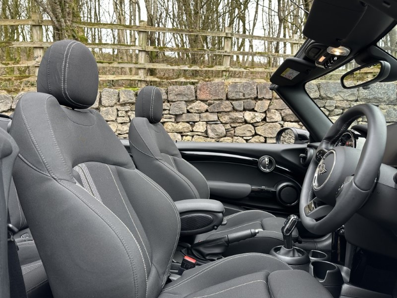 2024 (24) MINI CONVERTIBLE 2.0 Cooper S Classic Premium 2dr Auto 5100021