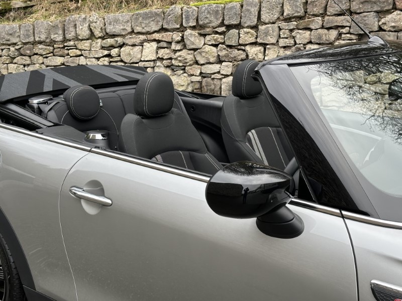 2024 (24) MINI CONVERTIBLE 2.0 Cooper S Classic Premium 2dr Auto 5100019