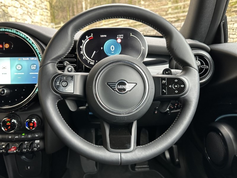 2024 (24) MINI CONVERTIBLE 2.0 Cooper S Classic Premium 2dr Auto 5099960