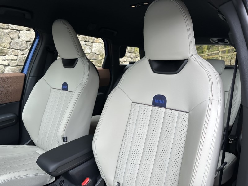 2024 (74) MINI COUNTRYMAN 2.0 S Exclusive ALL4 5dr Auto 5095699