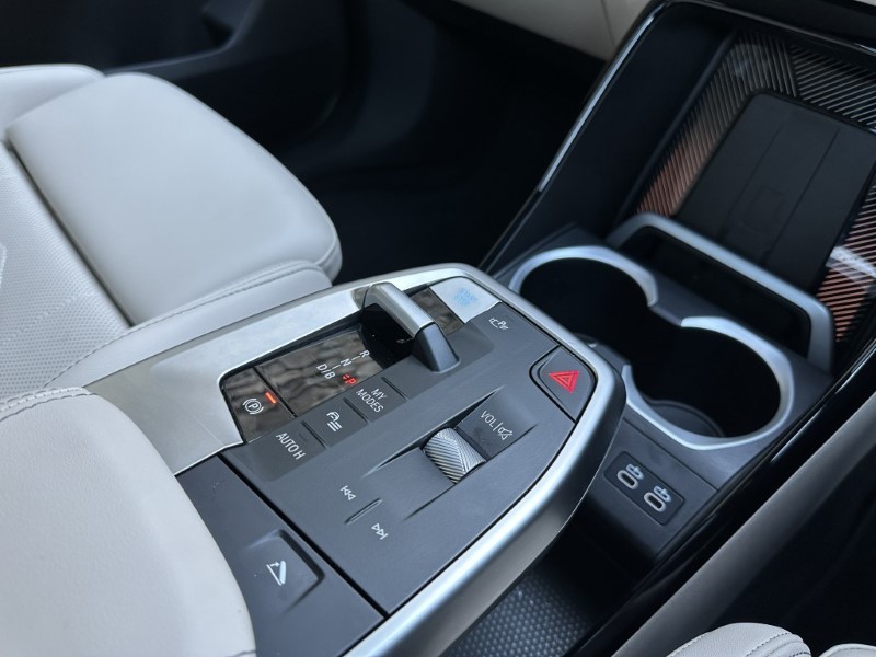 2024 (74) BMW iX1 230kW xDrive30 M Sport 65kWh 5dr Auto 5095872