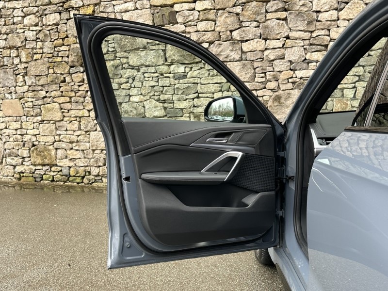 2025 (25) BMW iX1 150kW eDrive20 M Sport 65kWh 5dr Auto 5103513