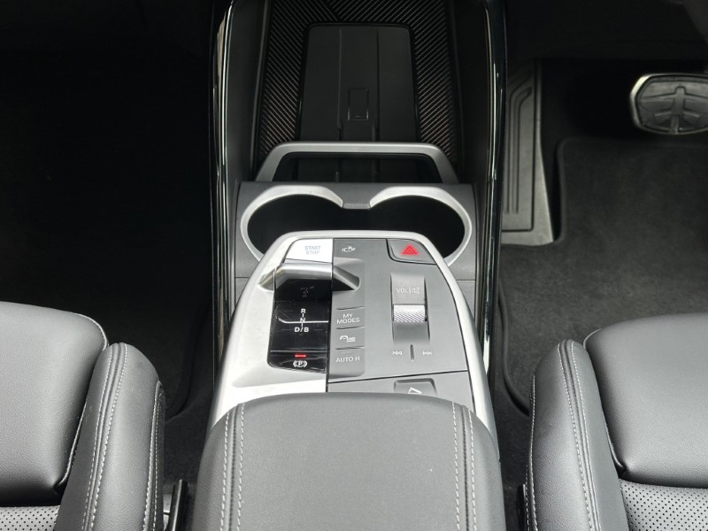 2025 (25) BMW iX1 150kW eDrive20 M Sport 65kWh 5dr Auto 5103487