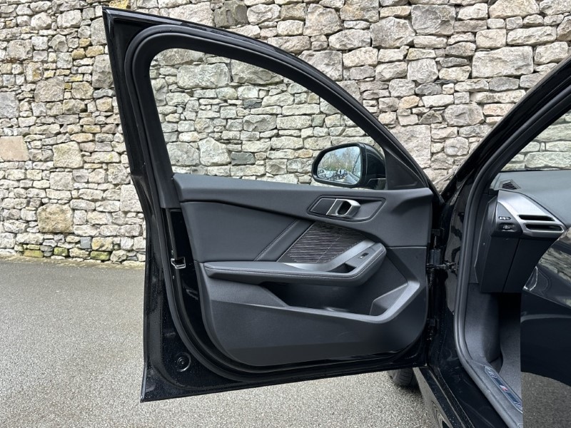 2025 (25) BMW 1 SERIES 120 M Sport 5dr Step Auto 5117930