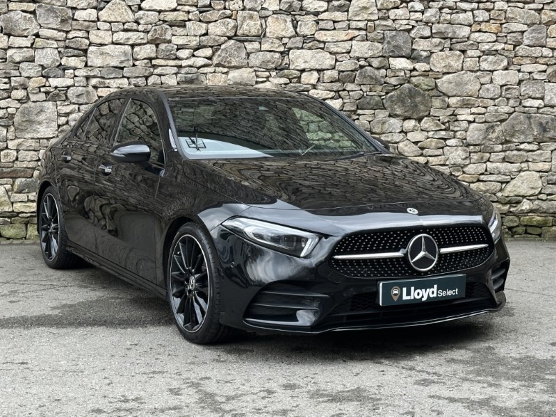 2022 (72) MERCEDES-BENZ A CLASS A180 AMG Line Premium Plus Night Edition 4dr Auto