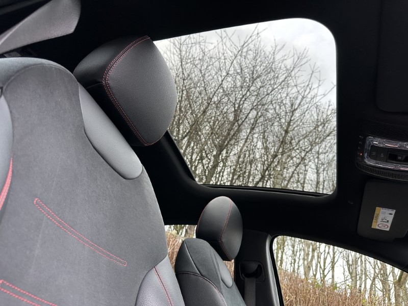 2022 (72) MERCEDES-BENZ A CLASS A180 AMG Line Premium Plus Night Edition 4dr Auto 5146643