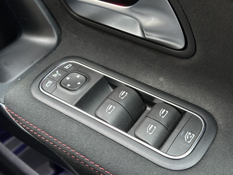 2022 (72) MERCEDES-BENZ A CLASS A180 AMG Line Premium Plus Night Edition 4dr Auto 5146596