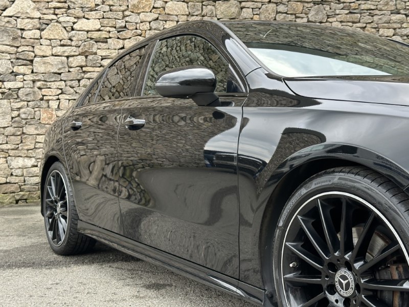 2022 (72) MERCEDES-BENZ A CLASS A180 AMG Line Premium Plus Night Edition 4dr Auto 5146640