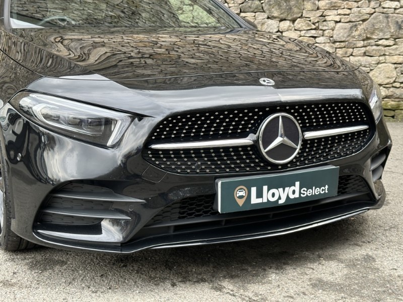 2022 (72) MERCEDES-BENZ A CLASS A180 AMG Line Premium Plus Night Edition 4dr Auto 5146634