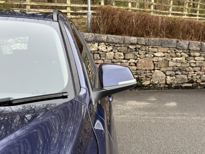 2018 (18) BMW 3 SERIES 320i xDrive SE 5dr Touring  5157431