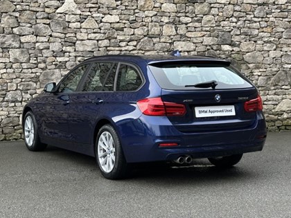 2018 (18) BMW 3 SERIES 320i xDrive SE 5dr Touring