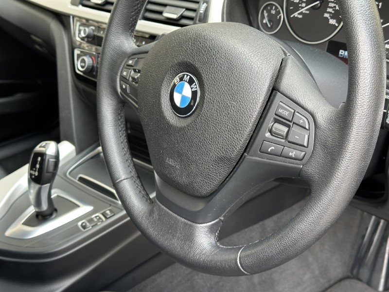 2018 (18) BMW 3 SERIES 320i xDrive SE 5dr Touring  5157393