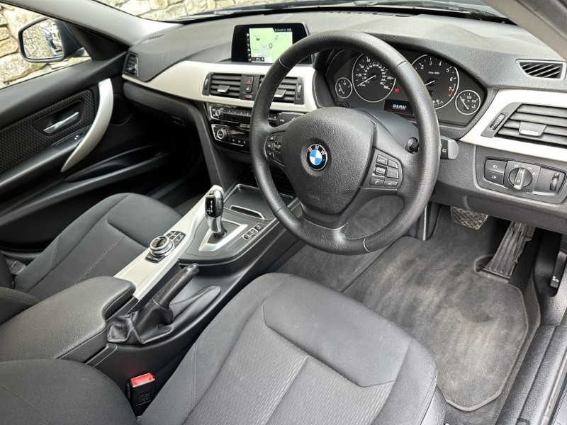 2018 (18) BMW 3 SERIES 320i xDrive SE 5dr Touring  5157391