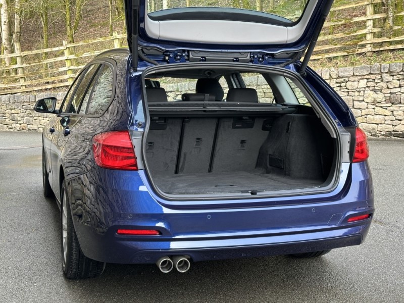 2018 (18) BMW 3 SERIES 320i xDrive SE 5dr Touring  5157386