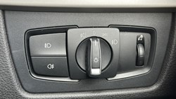 2018 (18) BMW 3 SERIES 320i xDrive SE 5dr Touring 5157406