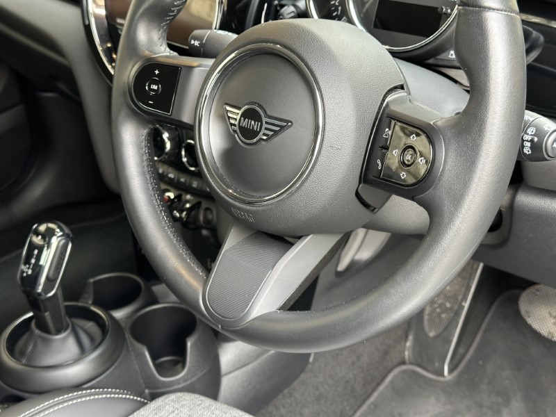 2021 (21) MINI HATCHBACK 1.5 Cooper Classic 3dr Auto 5146393