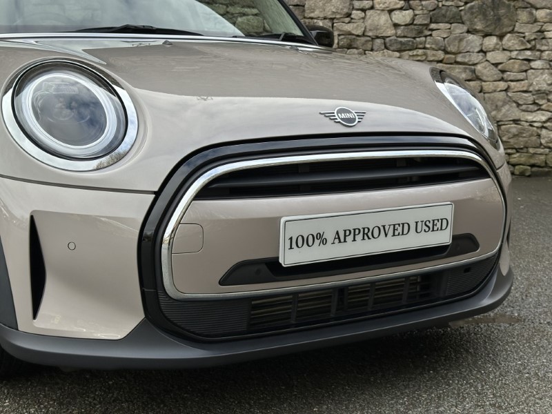 2021 (21) MINI HATCHBACK 1.5 Cooper Classic 3dr Auto 5146439