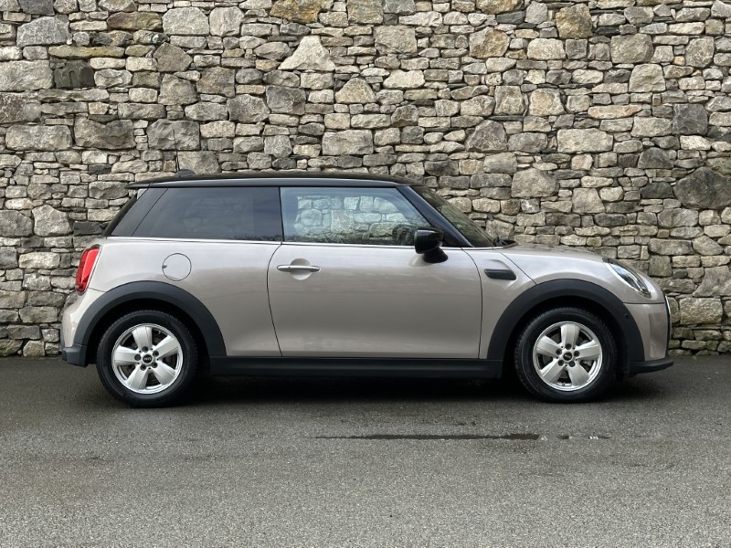 2021 (21) MINI HATCHBACK 1.5 Cooper Classic 3dr Auto 5146386