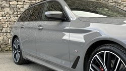 2021 (21) BMW 5 SERIES 520d xDrive MHT M Sport Touring 5167648