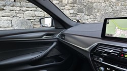 2021 (21) BMW 5 SERIES 520d xDrive MHT M Sport Touring 5155084