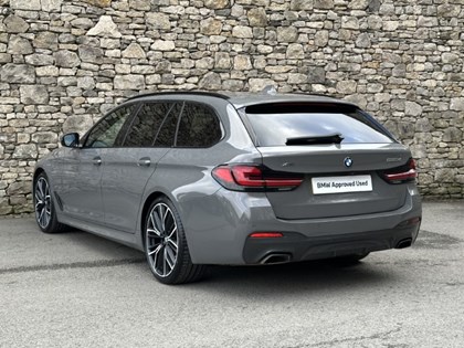 2021 (21) BMW 5 SERIES 520d xDrive MHT M Sport Touring