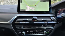 2021 (21) BMW 5 SERIES 520d xDrive MHT M Sport Touring 5155073
