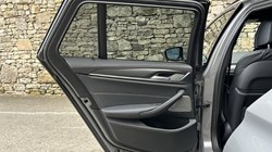 2021 (21) BMW 5 SERIES 520d xDrive MHT M Sport Touring 5167627