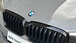 2021 (21) BMW 5 SERIES 520d xDrive MHT M Sport Touring 5167622