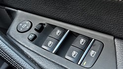 2021 (21) BMW 5 SERIES 520d xDrive MHT M Sport Touring 5155079