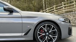 2021 (21) BMW 5 SERIES 520d xDrive MHT M Sport Touring 5167645