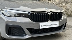 2021 (21) BMW 5 SERIES 520d xDrive MHT M Sport Touring 5167641