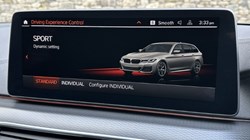 2021 (21) BMW 5 SERIES 520d xDrive MHT M Sport Touring 5167633