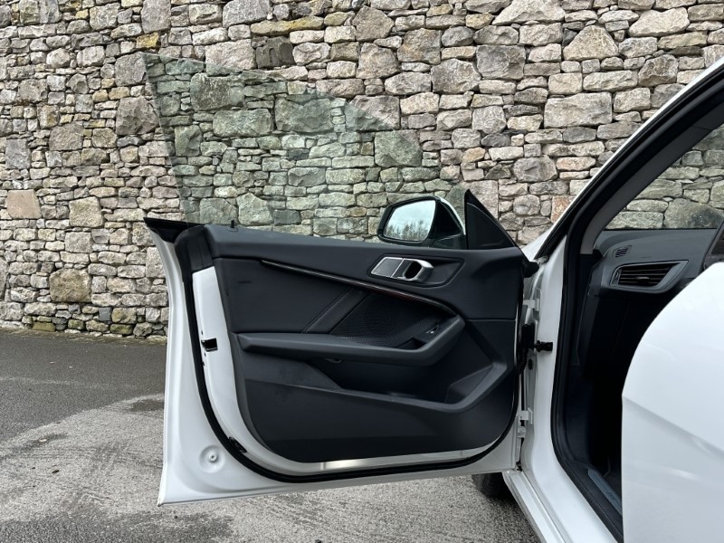 2022 (22) BMW 2 SERIES 218i [136] Sport 4dr DCT [Live Cockpit Prof] 5171086