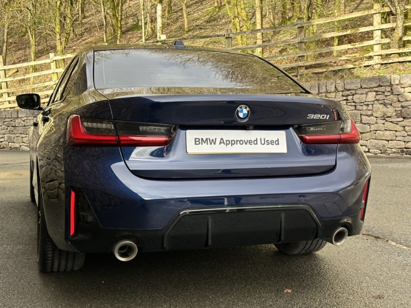 2023 (23) BMW 3 SERIES 320i M Sport 4dr Saloon  5165115