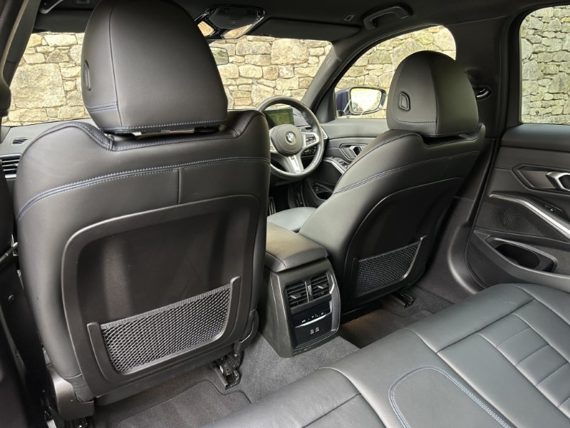 2023 (23) BMW 3 SERIES 320i M Sport 4dr Saloon  5165154