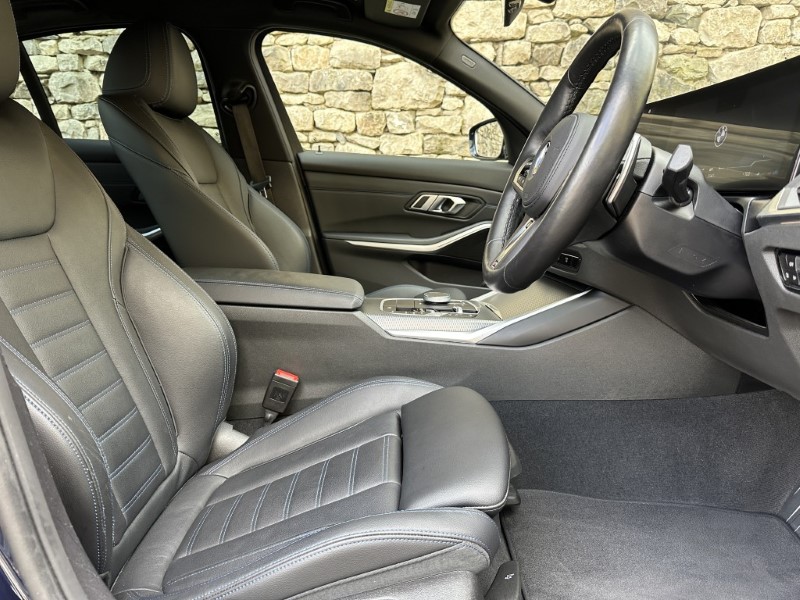2023 (23) BMW 3 SERIES 320i M Sport 4dr Saloon  5165107