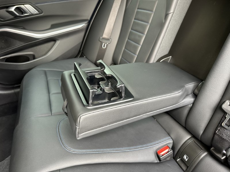 2023 (23) BMW 3 SERIES 320i M Sport 4dr Saloon  5165156