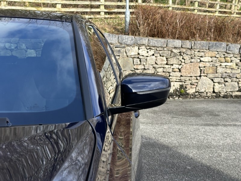 2023 (23) BMW 3 SERIES 320i M Sport 4dr Saloon  5165157