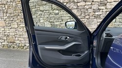 2023 (23) BMW 3 SERIES 320i M Sport 4dr Saloon 5165151