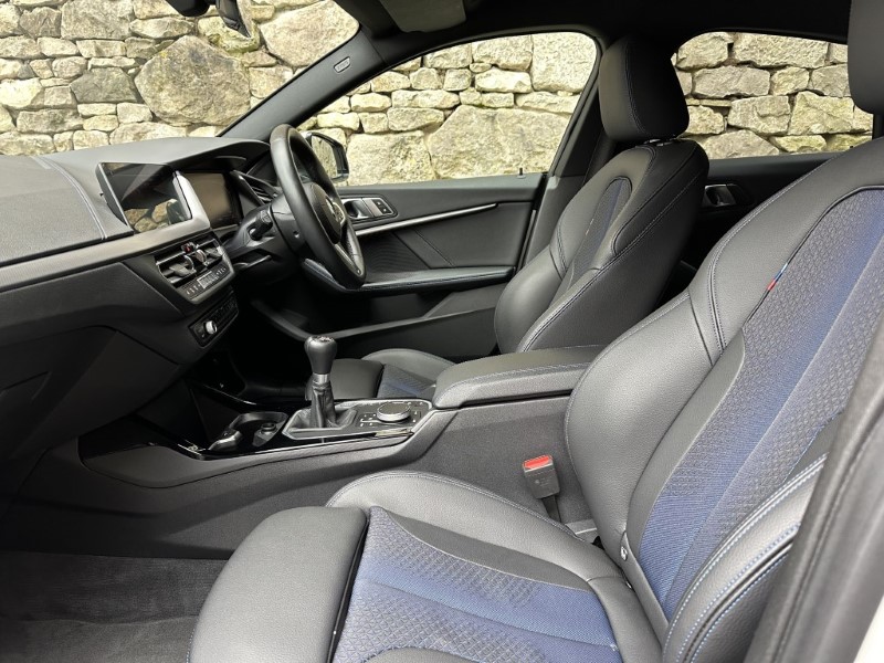 2022 (72) BMW 2 SERIES 218i M Sport 4dr 5121406